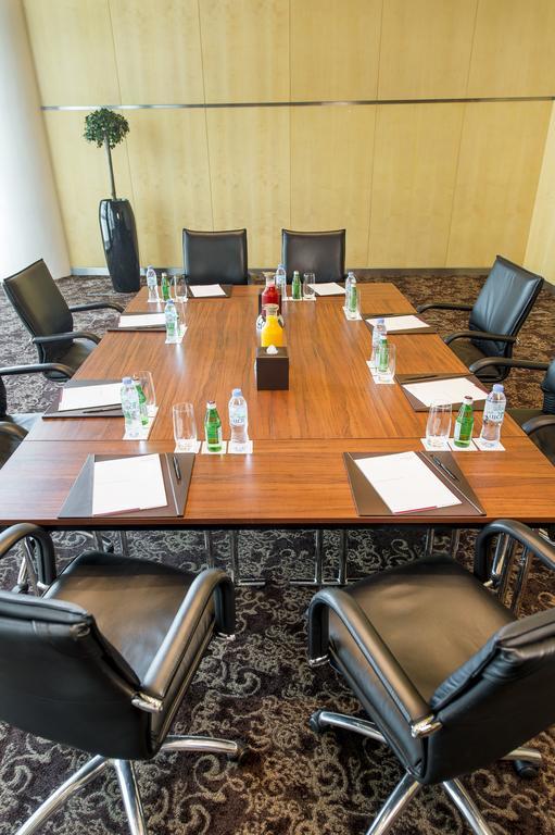 Burjuman Arjaan by Rotana - Dubai Aparthotel Bagian luar foto